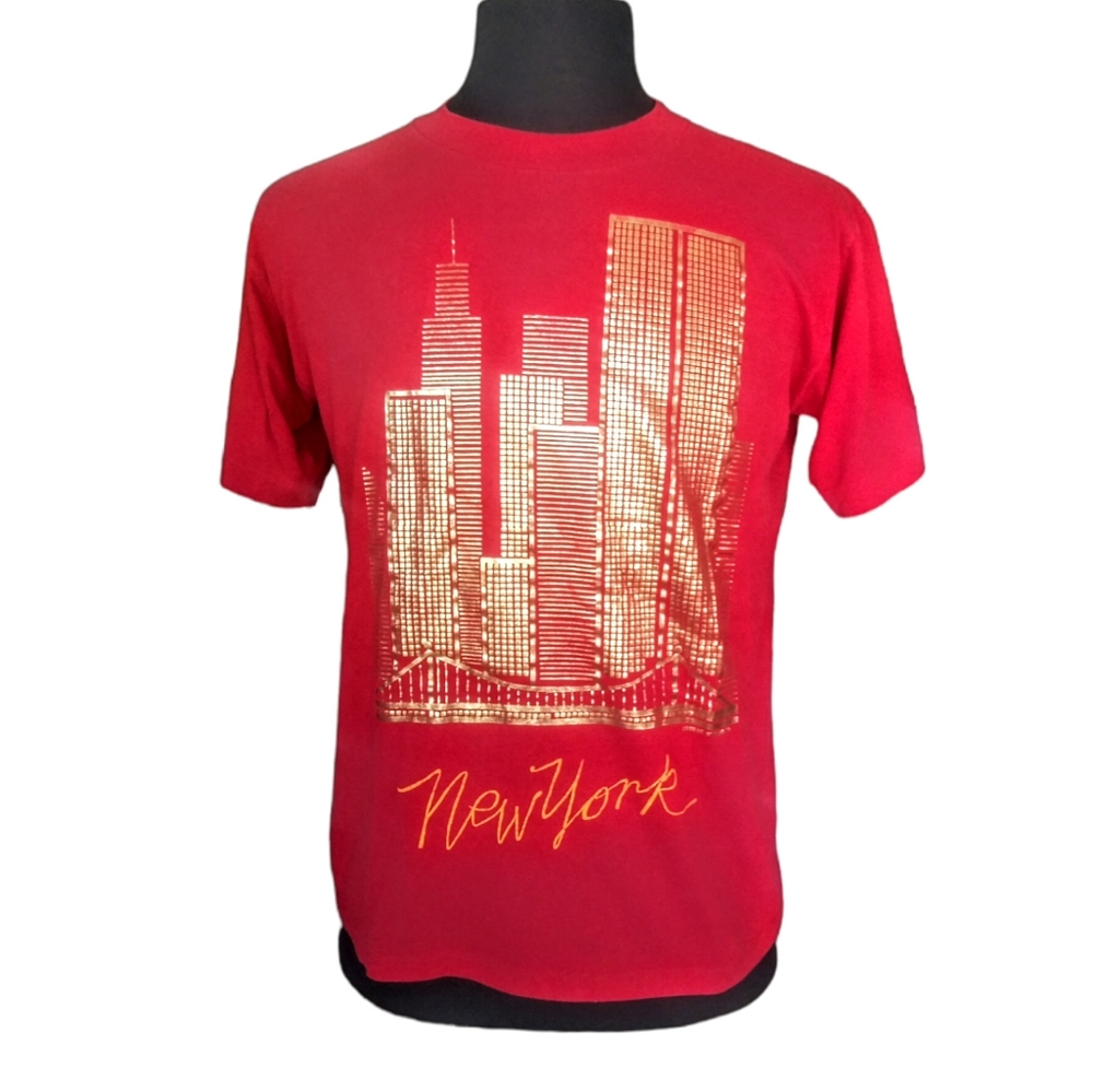 Vintage New York Souvenir T-shirt Sky Line Twin Towers Red Gold Sz Large